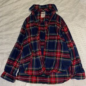 AMERICAN EAGLE Plaid Button Up Soft Shirt. Size Medium.